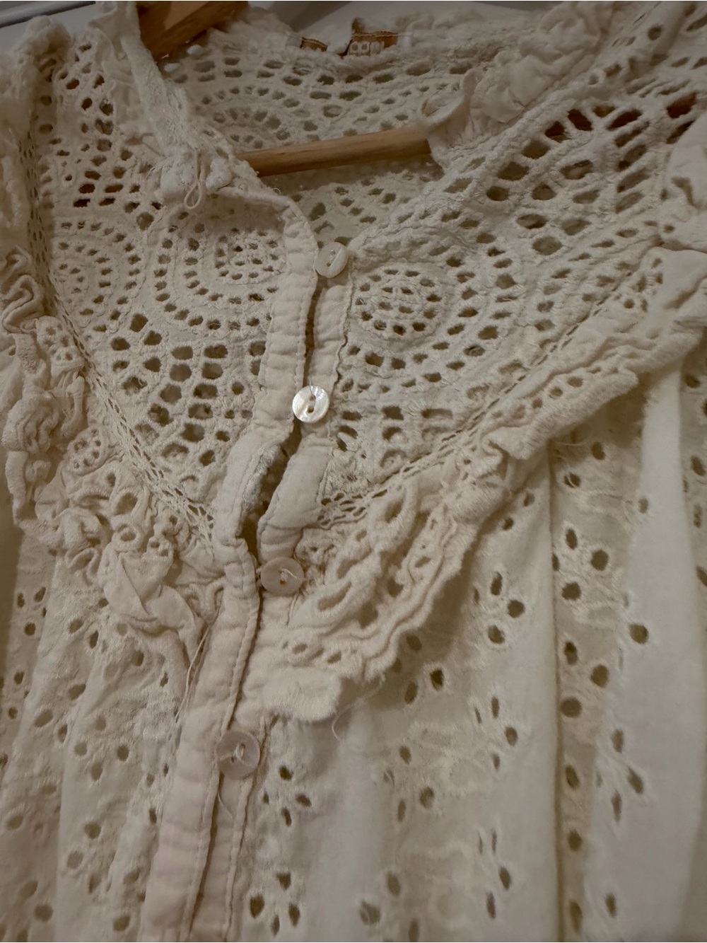 Love the Label • Eyelet Top - Picture 7 of 8
